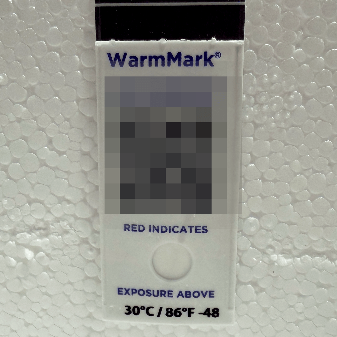 WarmMark temperature indicator on the Gimme Care styrofoam cooler, untriggered below the 30°C / 86°F 48-hour threshold